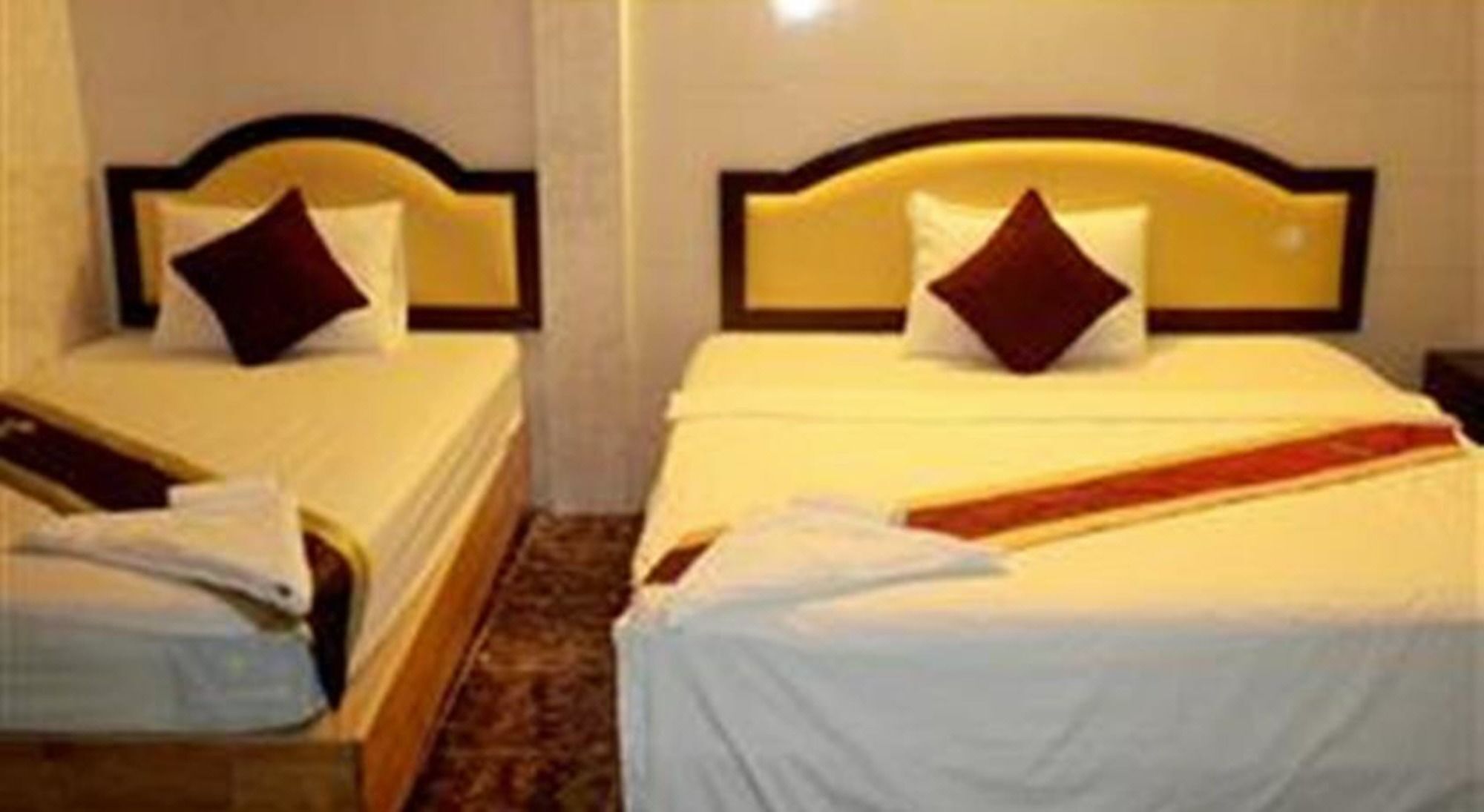 Golden Boat Guesthouse Phnom Penh Exterior photo